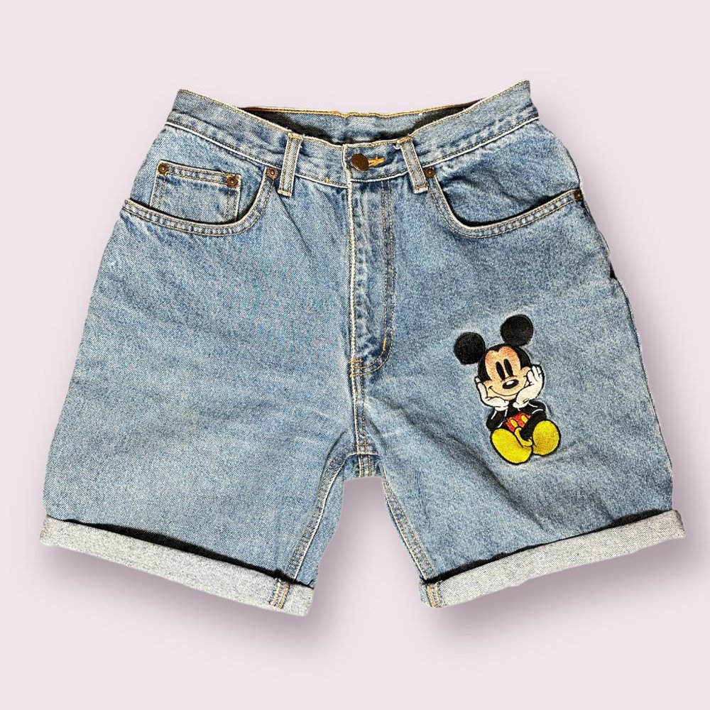 ORIGINAL DISNEY SHORTS! Mickey Mouse high waisted 1990's shorts